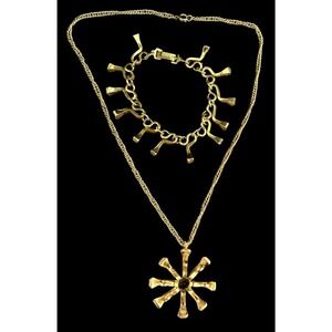 MCM Modernist Gold Tone Brushed Gold Star Pendant Neckace Bracelet Set Statement